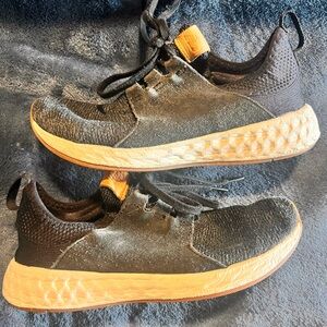 Women’s New Balance tennis shoes